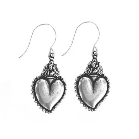 NWT Tara Gasparian Flaming Silver Heart Earrings - Picture 1 of 5